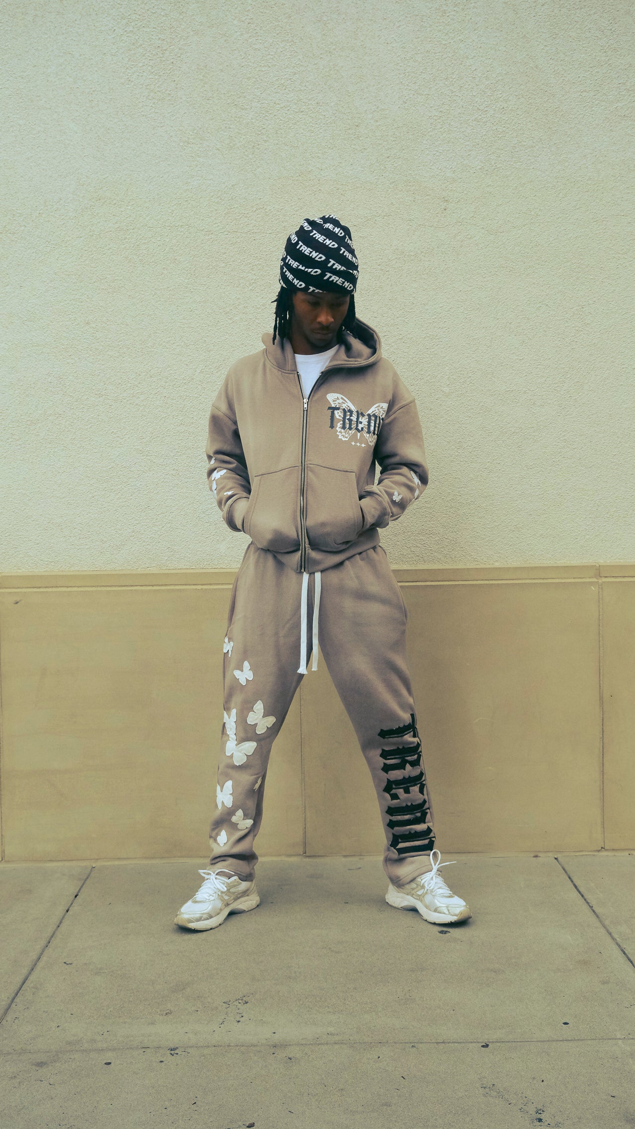 BUTTERFLY EFFECT SWEATSUIT