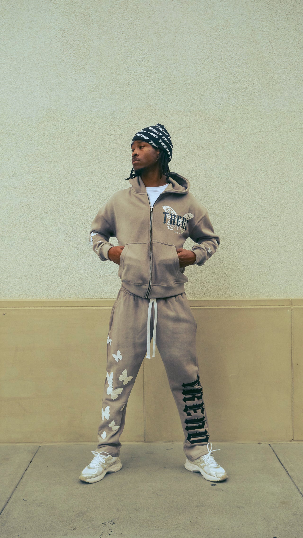 BUTTERFLY EFFECT SWEATSUIT